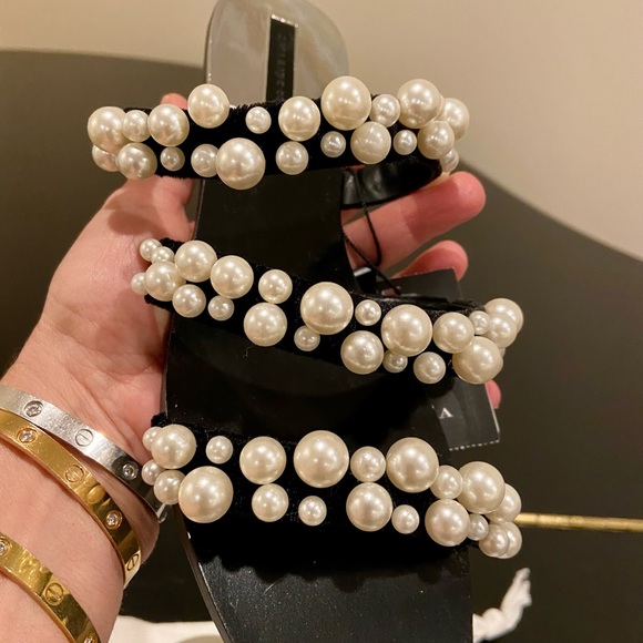 NWT Zara Flat Sandals with pearl embellished straps - Picture 16 of 17